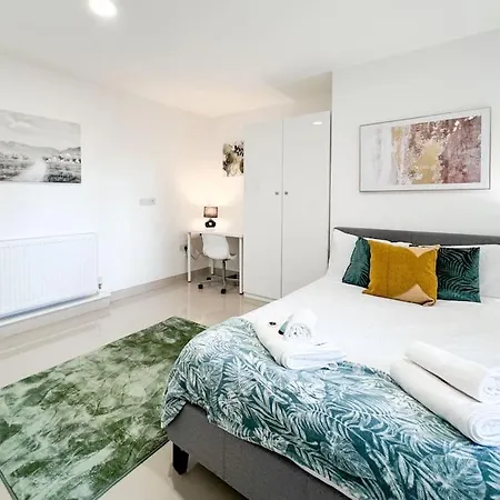 شقة Apt In Central 3 Bed ليدز