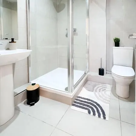 Apt In Central 3 Bed