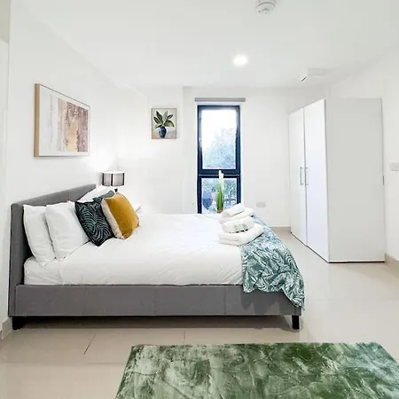 Apt In Central 3 Bed